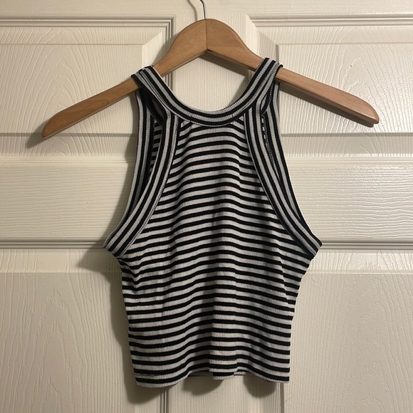 Black/White Truly Madly Deeply Los Angeles Striped Cropped Tank Top Size M - Picture 3 of 5